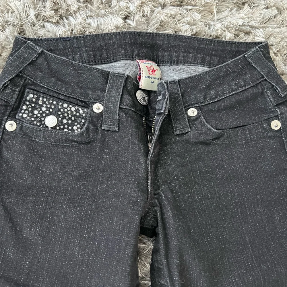 True Religion Skinny Low Rise Jeans – Size 24 – Black w/ Swarovski Rhinestones - Picture 5 of 12